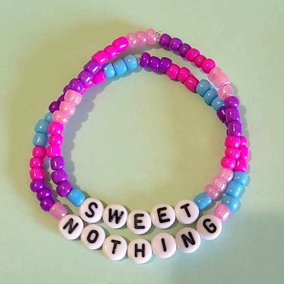 TAYLOR SWIFT BRACELETS - Handmade - Picture 2 of 5